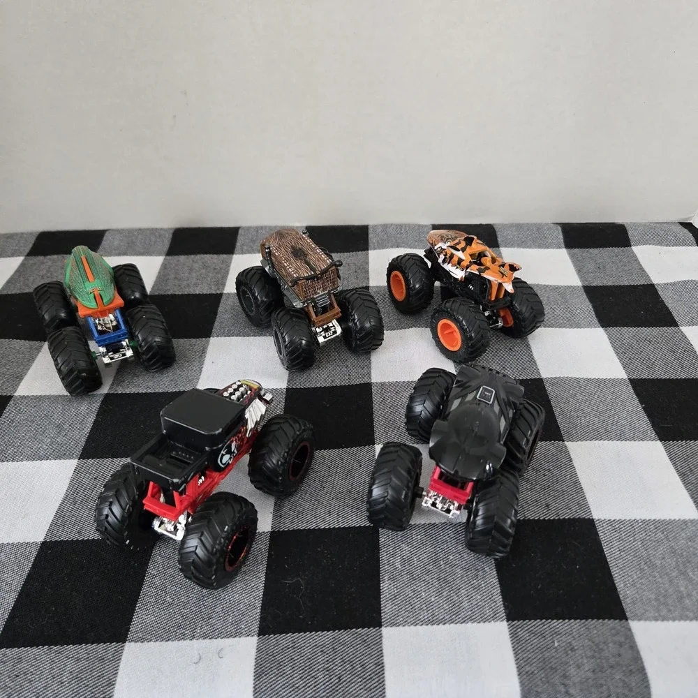 5 Hot Wheels Monster Truck Lot Chewbacca Piranha Darth Vader 1:64 Scale Die-Cast
